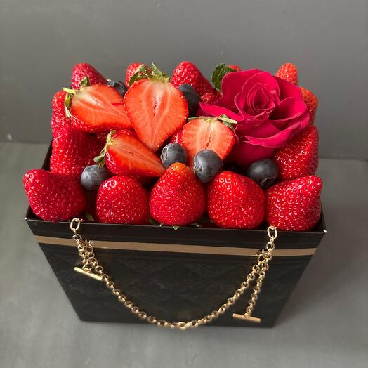 Fresas frescas en el bolso original "Taste of Summer"