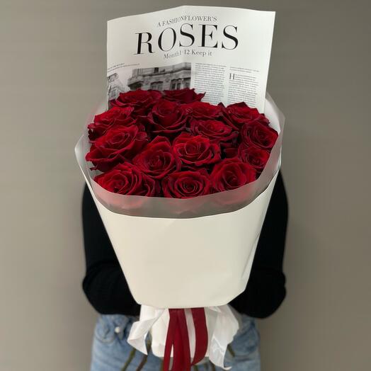 Ramo de 15 rosas escarlatas