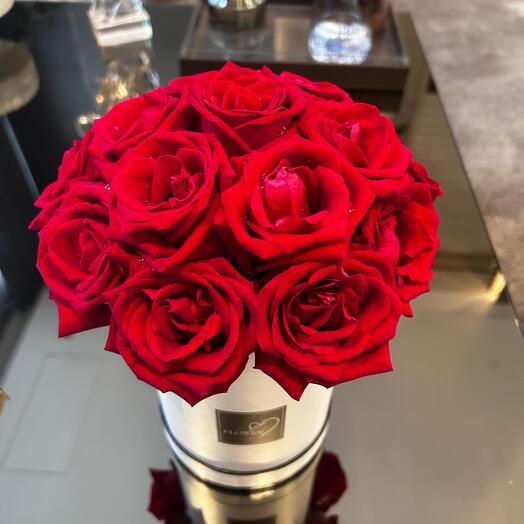 15 red roses in box
