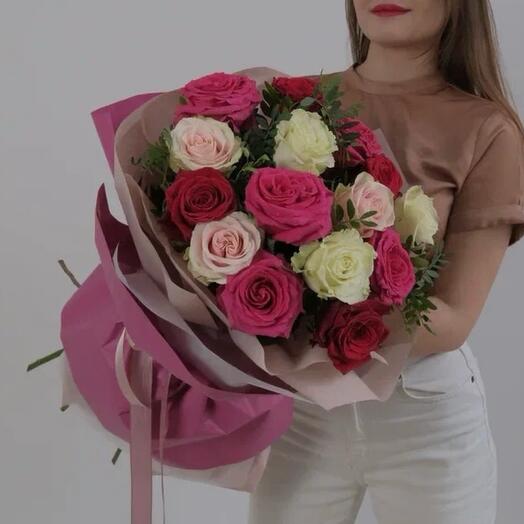 Розы розовые микс букет