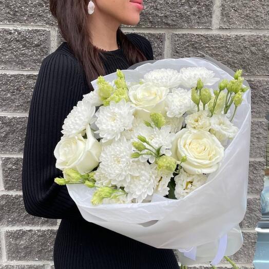 Букет «Баунти» с белыми розами