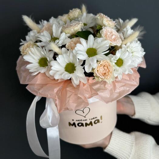 Цветы в коробке маме