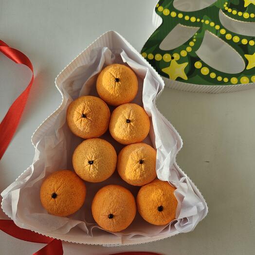 Зефирные мандарины в коробке - елке