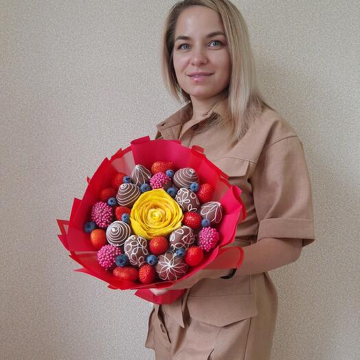 Клубника в шоколаде и Роза Манго