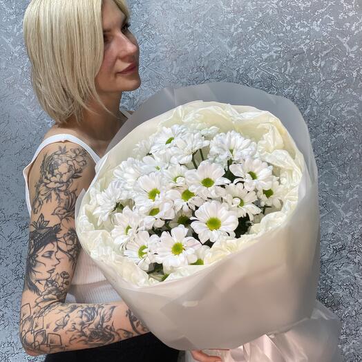 Букет:) ромашковых кустовых хризантем