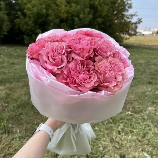 Пионовидные розы 9