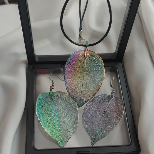 Чокер и серьги в виде листьев "Хамелеон"