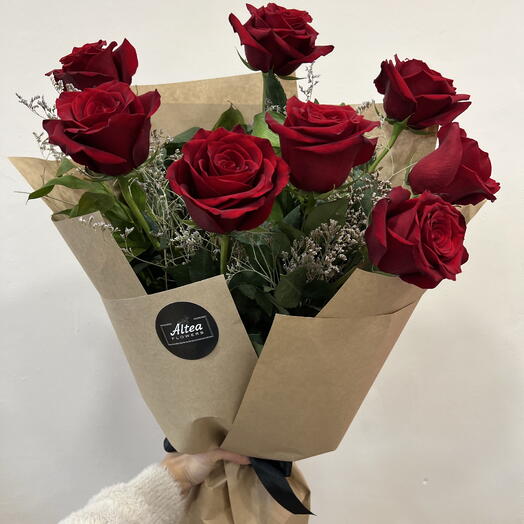8 red rose