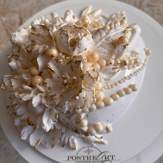 Муссовое сердце с зефирными цветами