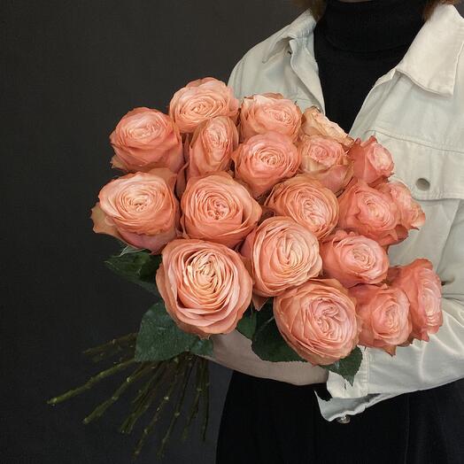 Peony-shaped roses