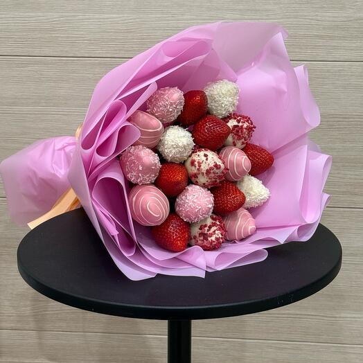 Букет из клубники в бельгийском шоколаде Лоли