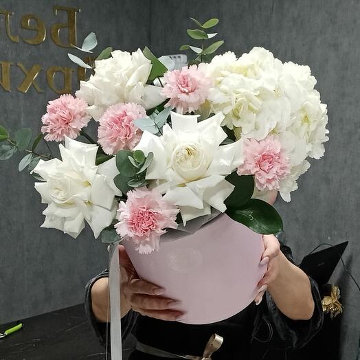 Цветы в коробке