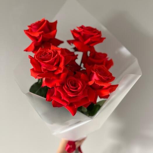 7 rosas rojas Nina