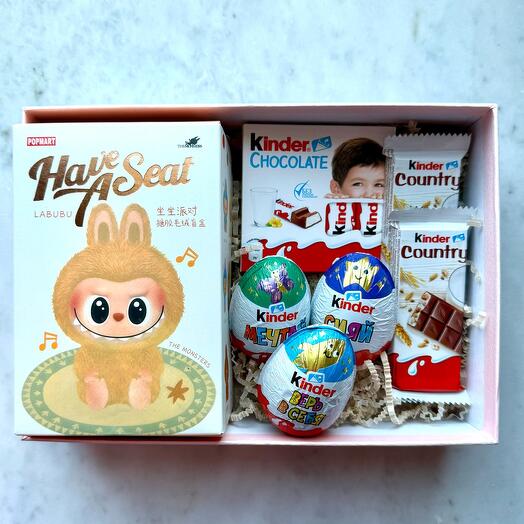Kinder Box с игрушкой
