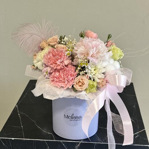 Цветы в шляпной коробке🌸