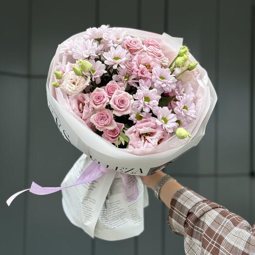 Bouquet of bush roses, chrysanthemums and eustoma Laura