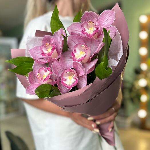 Букет орхидей ( букет из 5 орхидей в упаковке )