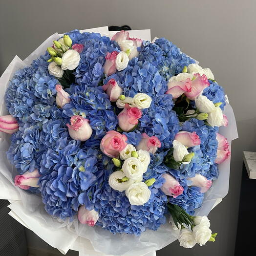 Евробукет из синих гортензий