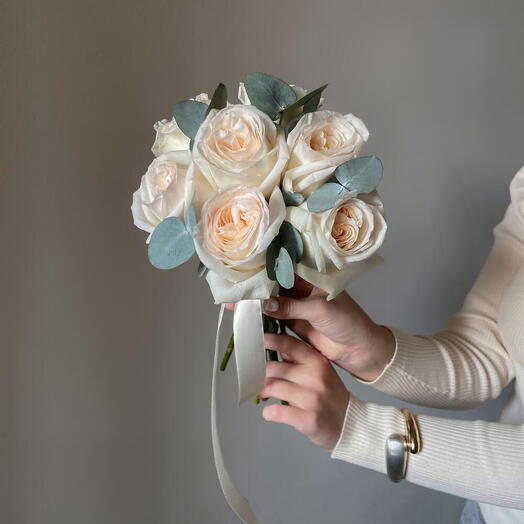 Букет невесты из роз white o hara
