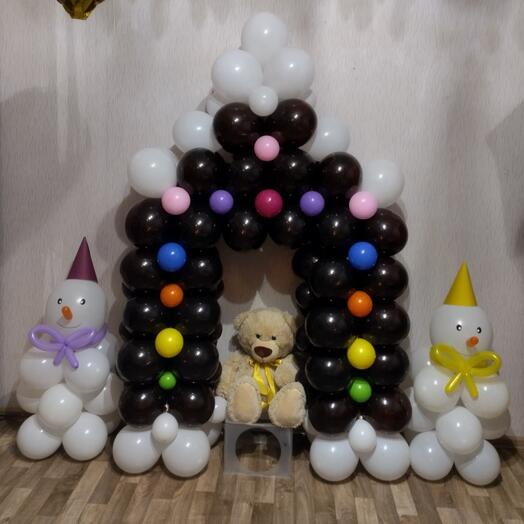 Домик с медвежонком