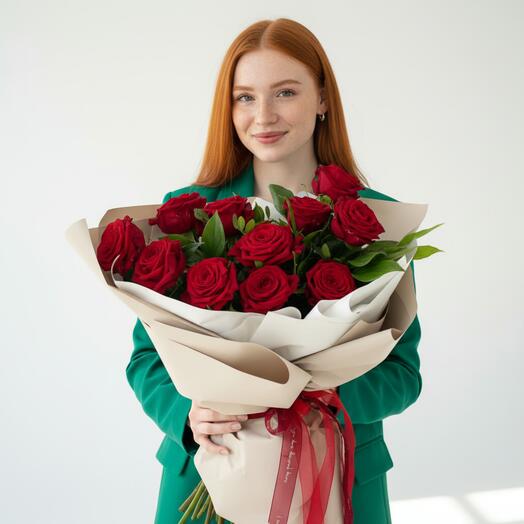 Red roses in designer ️