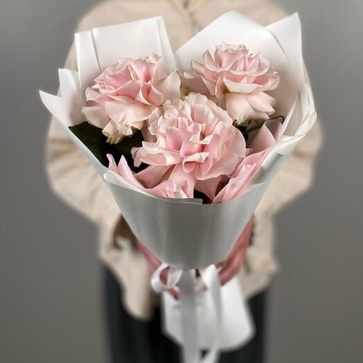 Букет из розовых французских роз
