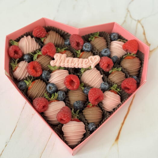 Клубника в шоколаде любимой маме ️🍓