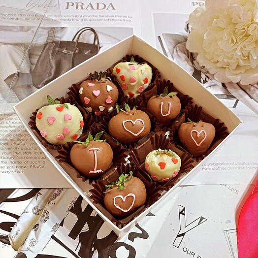 Клубника в шоколаде в подарок любимой девушке, жене, люблю тебя, I ♥️ U