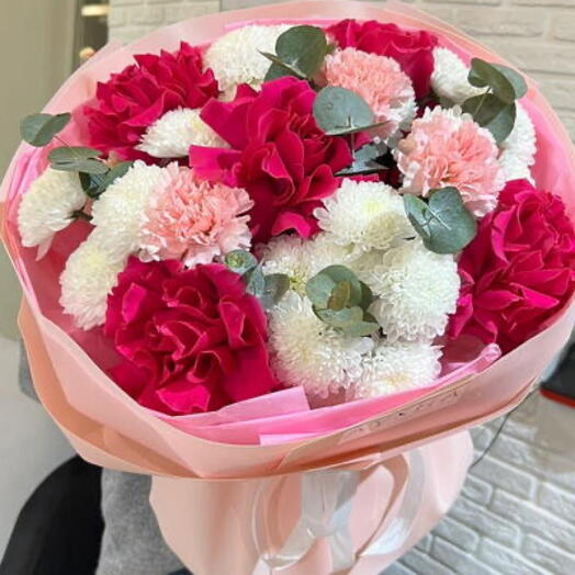 Микс букет из французских роз и хризатем