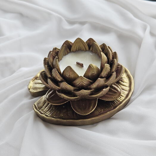 Сандаловое дерево и роза ~ ароматическая свеча ~ большой лотос