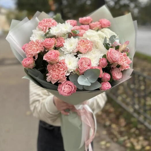 Сборный букет с диантусами