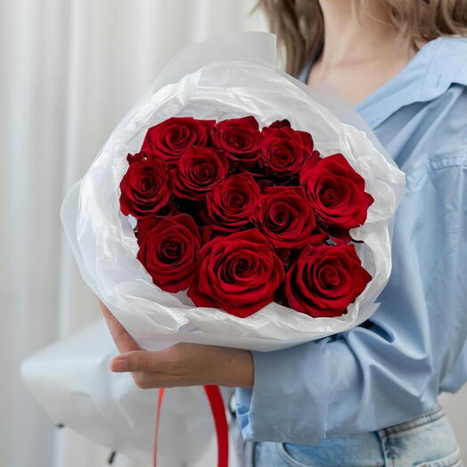 🌹🌹🌹Букет из красных роз сорта "Ред Наоми" 11 шт