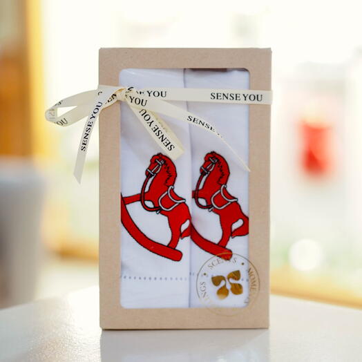 Салфетки с вышивкой «Красная лошадка» 2 шт