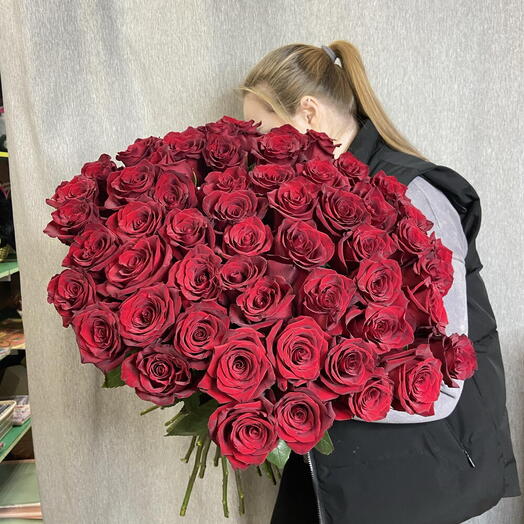 Моно из 55 красных роз