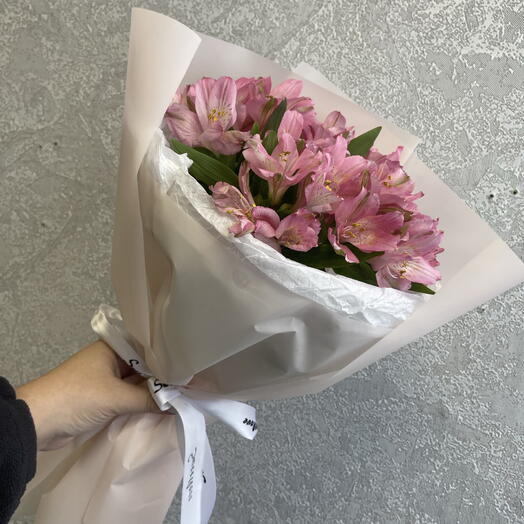 Альстромерии