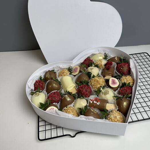 Клубника и банан в шоколаде