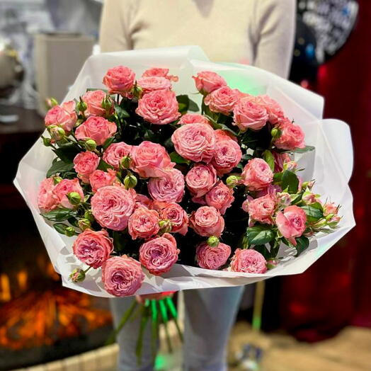 Monobooket de rosas de arbusto de peonía