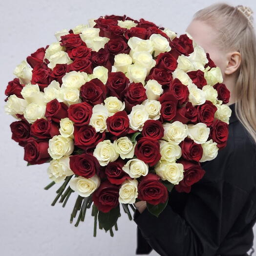 101 роза 50 см микс