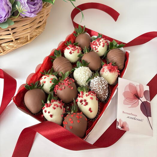 Клубника в шоколаде BERRY MIX ( 15-20 ягод)