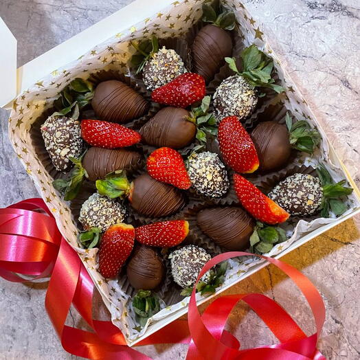 Клубника в молочном шоколаде Callebaut (бельгийский)