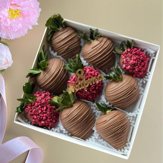 Клубника в шоколаде 8 марта
