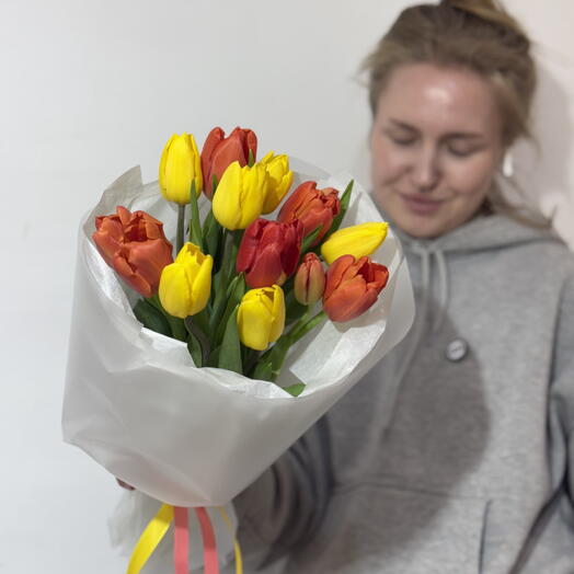 Микс из 11 тюльпанов