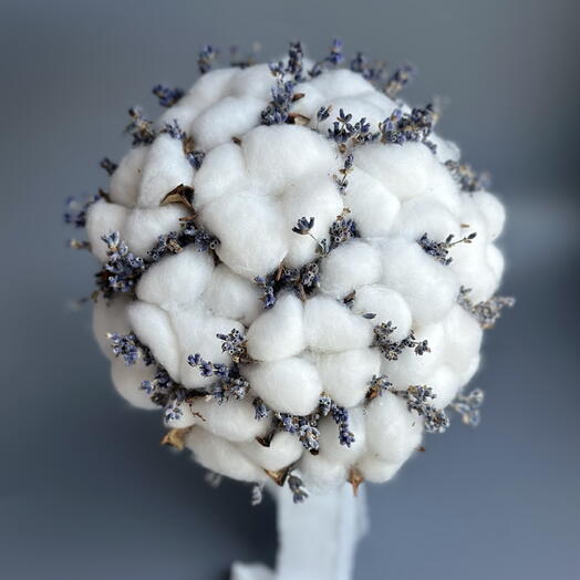 Букет невесты из хлопка и лаванды