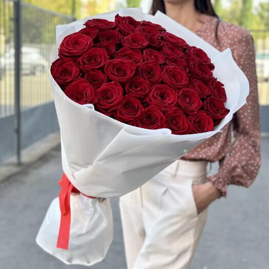 Букет из 35 роз ред наоми
