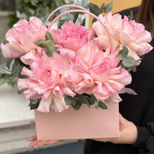 Французская роза и эвкалипт в сумочке ️Pink Mondial
