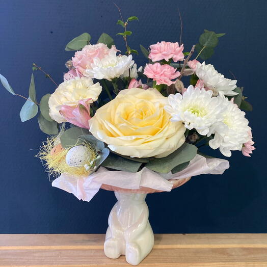 Цветы в коробке Пасхальная