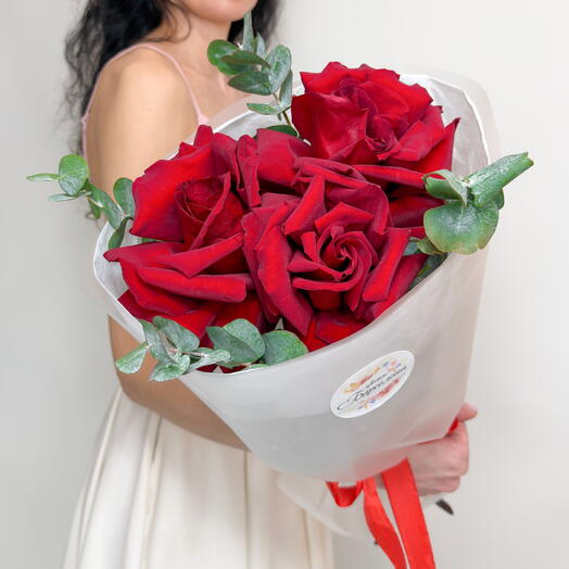 Стойкие французские розы с эвкалиптом 🌹