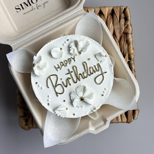 Бенто торт на день рождения с цветочками и надписью HAPPY BIRTHDAY