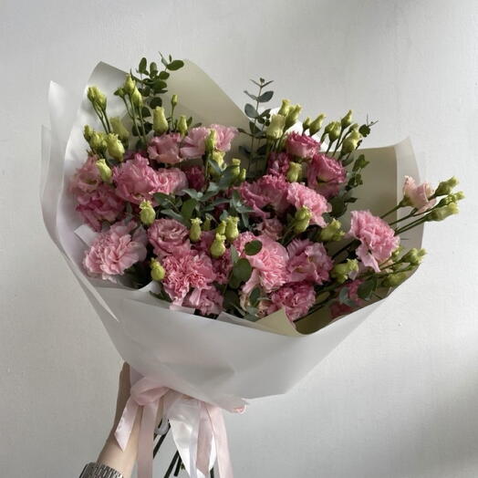 Эустома и диантусы Pink