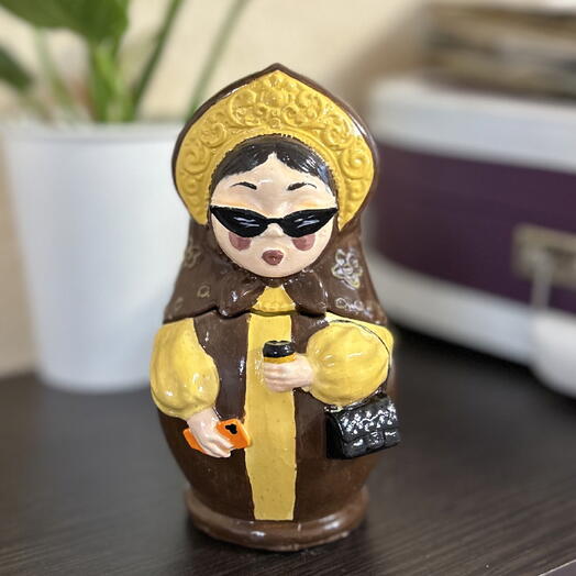 Свеча матрешка (коричневая)